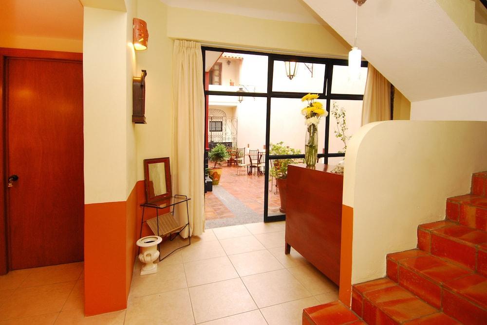 Olga Querida B&B Hostal กัวดาลาฮารา ภายนอก รูปภาพ